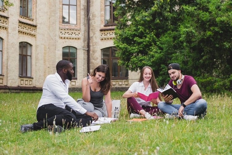 Study in Ireland: The Emerald Isle Opens Its Gates